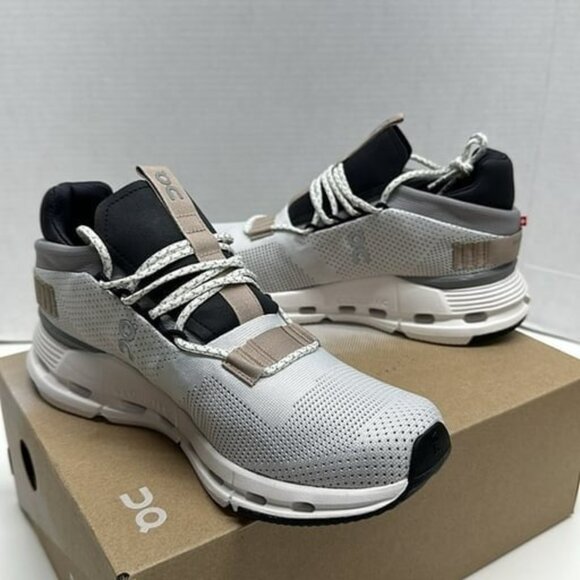 Orbit Runner sneaker in lightweight technical fabric and mesh. - Picture 4 of 6